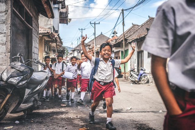 school children
