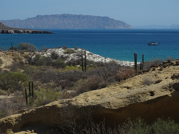 Sailboat Brisa in Bahía San Francisquito, Baja California