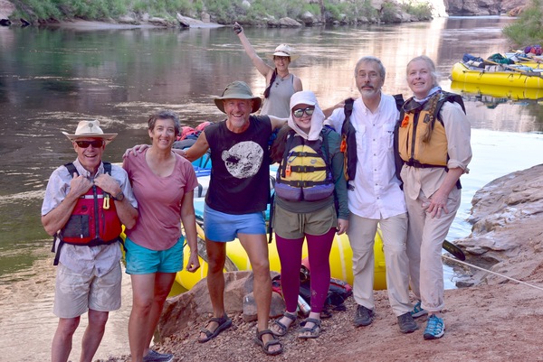 Grand Canyon Group Jeff, Faerthen, Douglas, Mia, Peter, Christie, Kari in BG